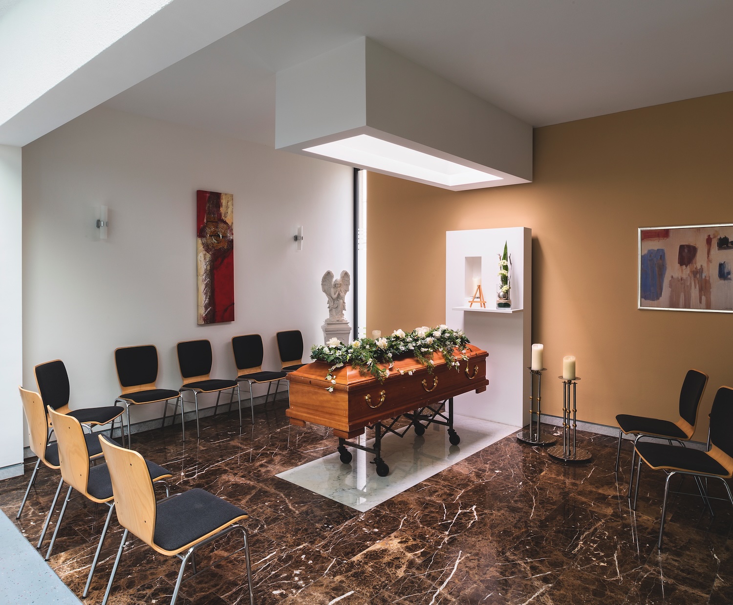 Feuerbestattungen Dülmen GmbH Co. KG; erbaut 2007; Architekt Klaus Pfeiffer Darmstadt; Funktionsbereich "Abschiednahme"; Grote Busch 10, 48249 Dülmen